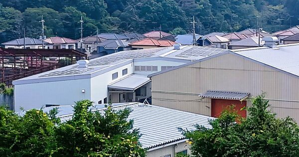 稲敷工場に太陽光発電システムを導入しました